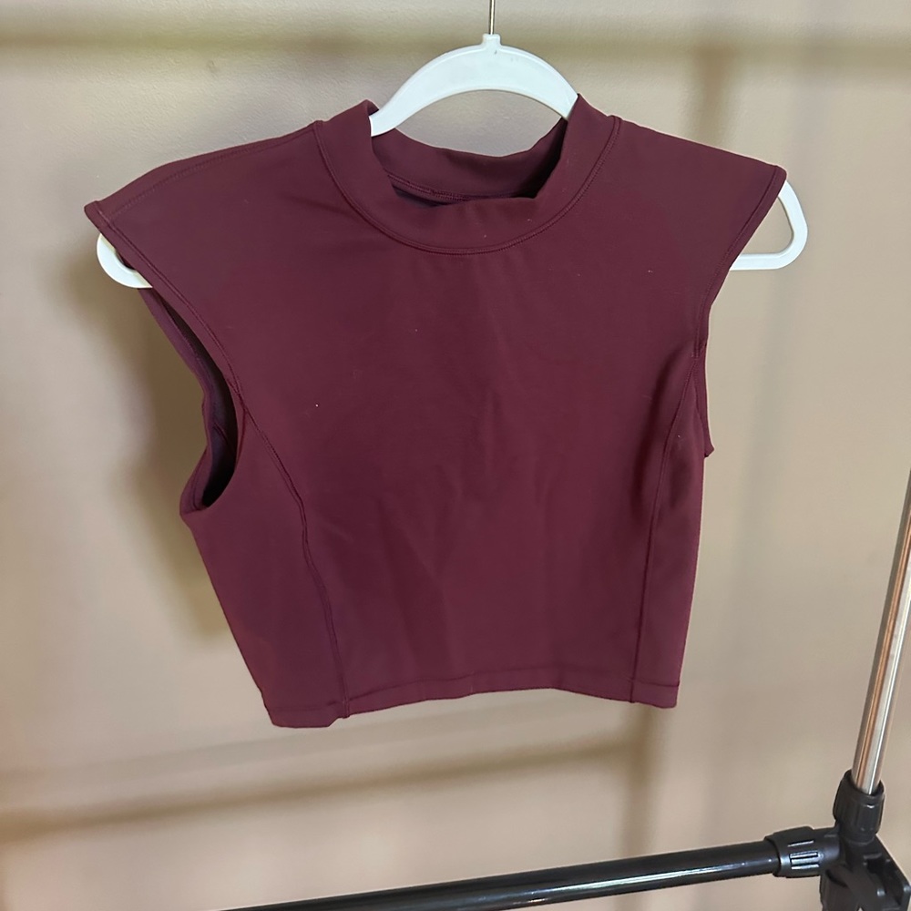 Lululemon burgundy crop top